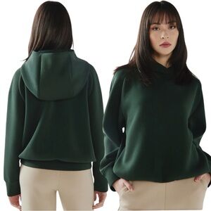 Leze The Label Womens Jordyn Hoodie In Pine Green.